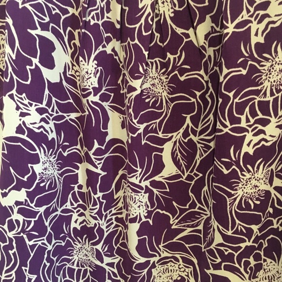 2/$15 Banana Republic purple floral tank top - Picture 2 of 5